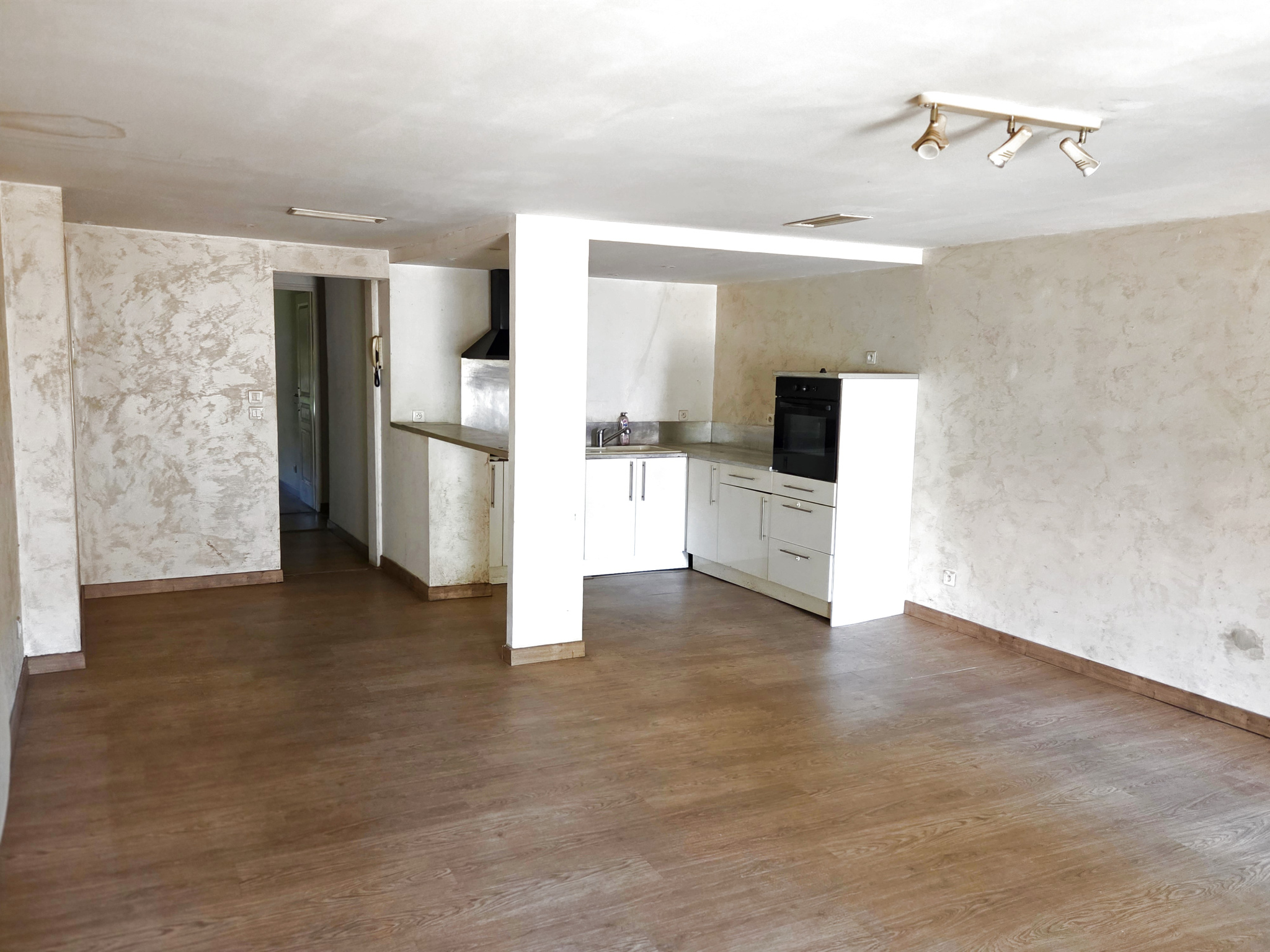 Solliès-Pont 83210 – Vente appartement 3 pièces 2 chambres